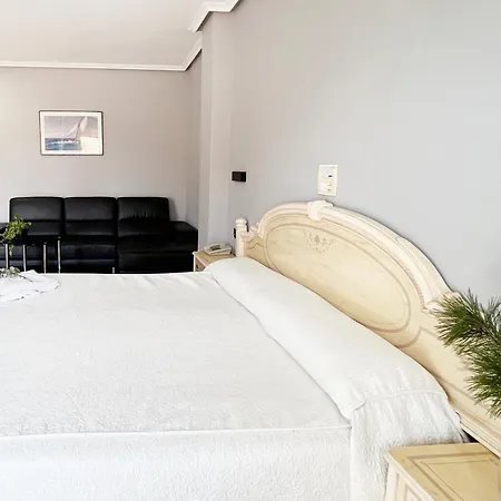 Ξενοδοχείο Parquemar 3*